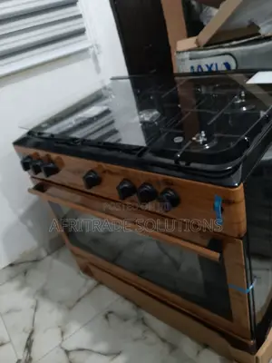 Sleek And Stylish Maxi 5 Burner Gas Coker Wood Finishing