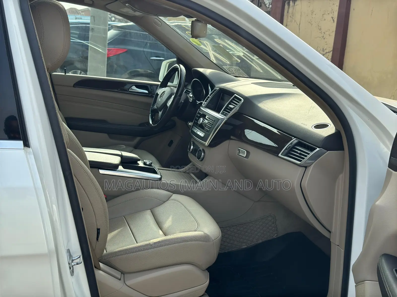 Mercedes-Benz M Class ML 350 4Matic 2013 White