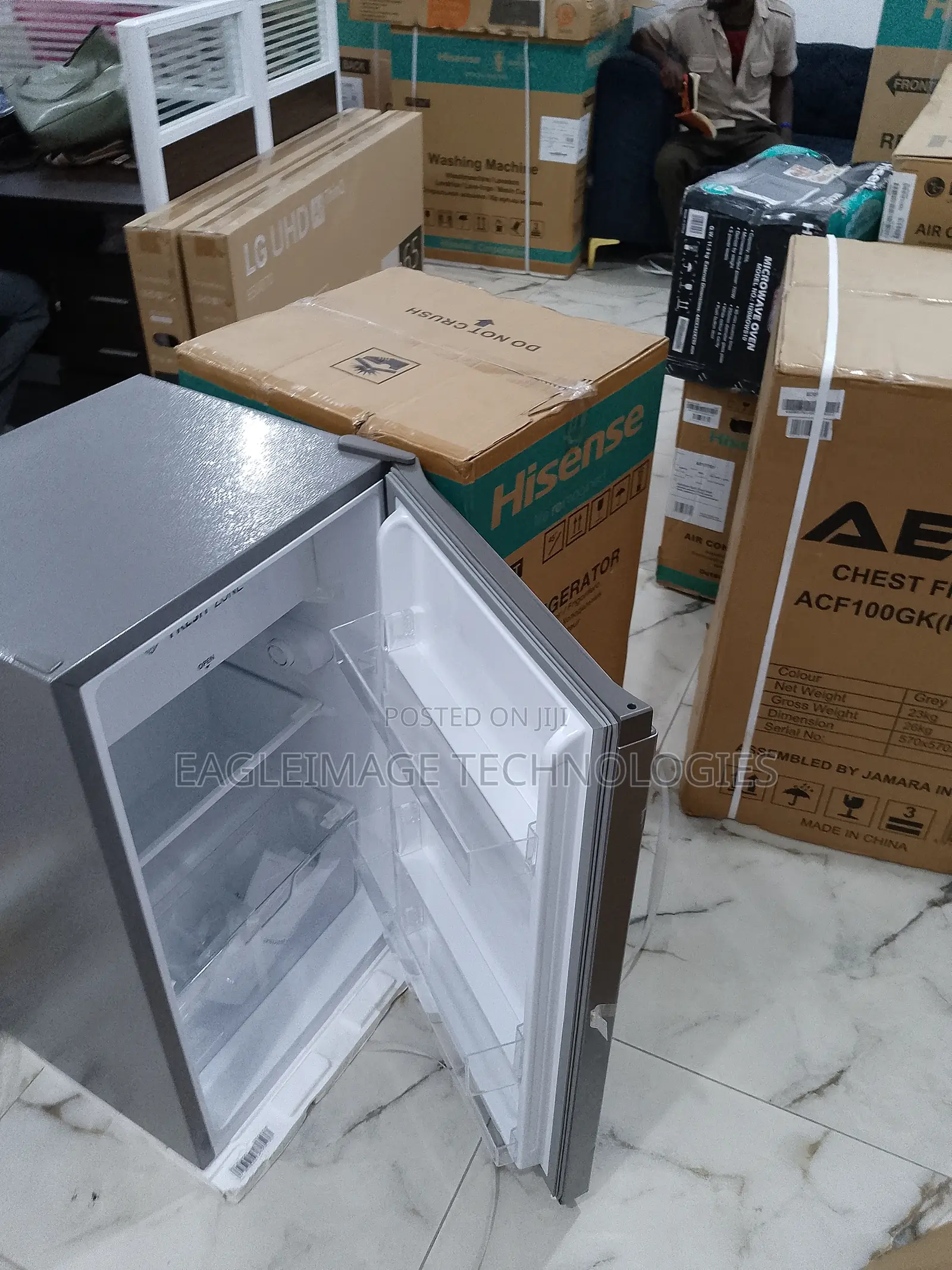 Quiet Operation Hisense 90L Refrigerator(Ref093dr)