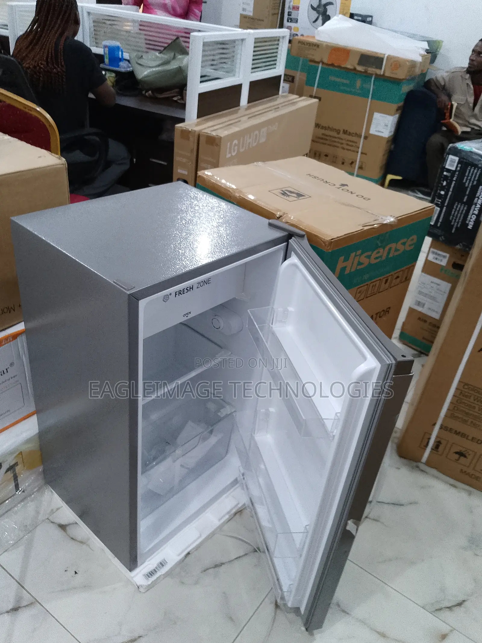 Absolute Cooling Hisense 90L Refrigerator(Ref093dr)