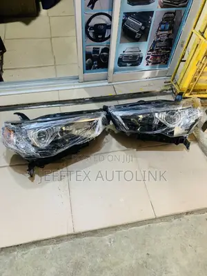 Headlamp for Toyota 4runner Brand New One 018
