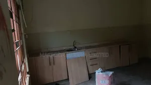 5bdrm Duplex in Off Adebayo Doherty, Lekki Phase 1 for rent