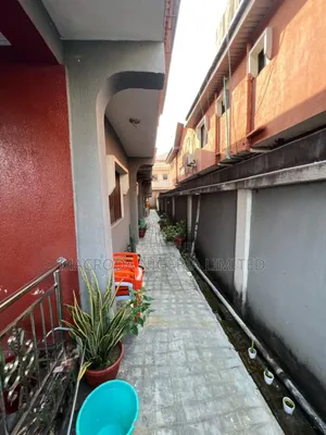 8bdrm House in Lekki Phase 1 for rent