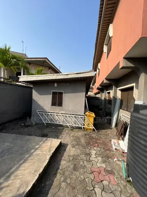 8bdrm House in Lekki Phase 1 for rent