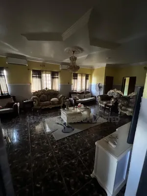 8bdrm House in Lekki Phase 1 for rent