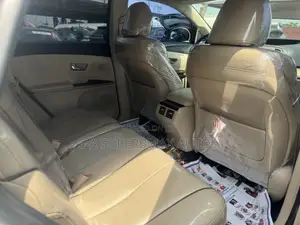 Toyota Venza V6 AWD 2010 White