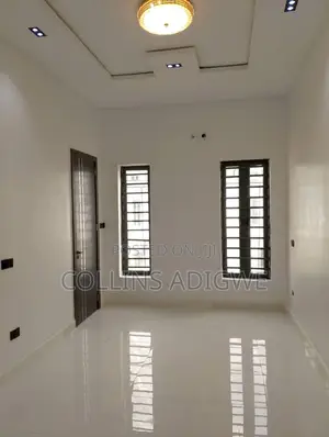 Photo - 5bdrm Duplex in Call To Enter Estate for sale