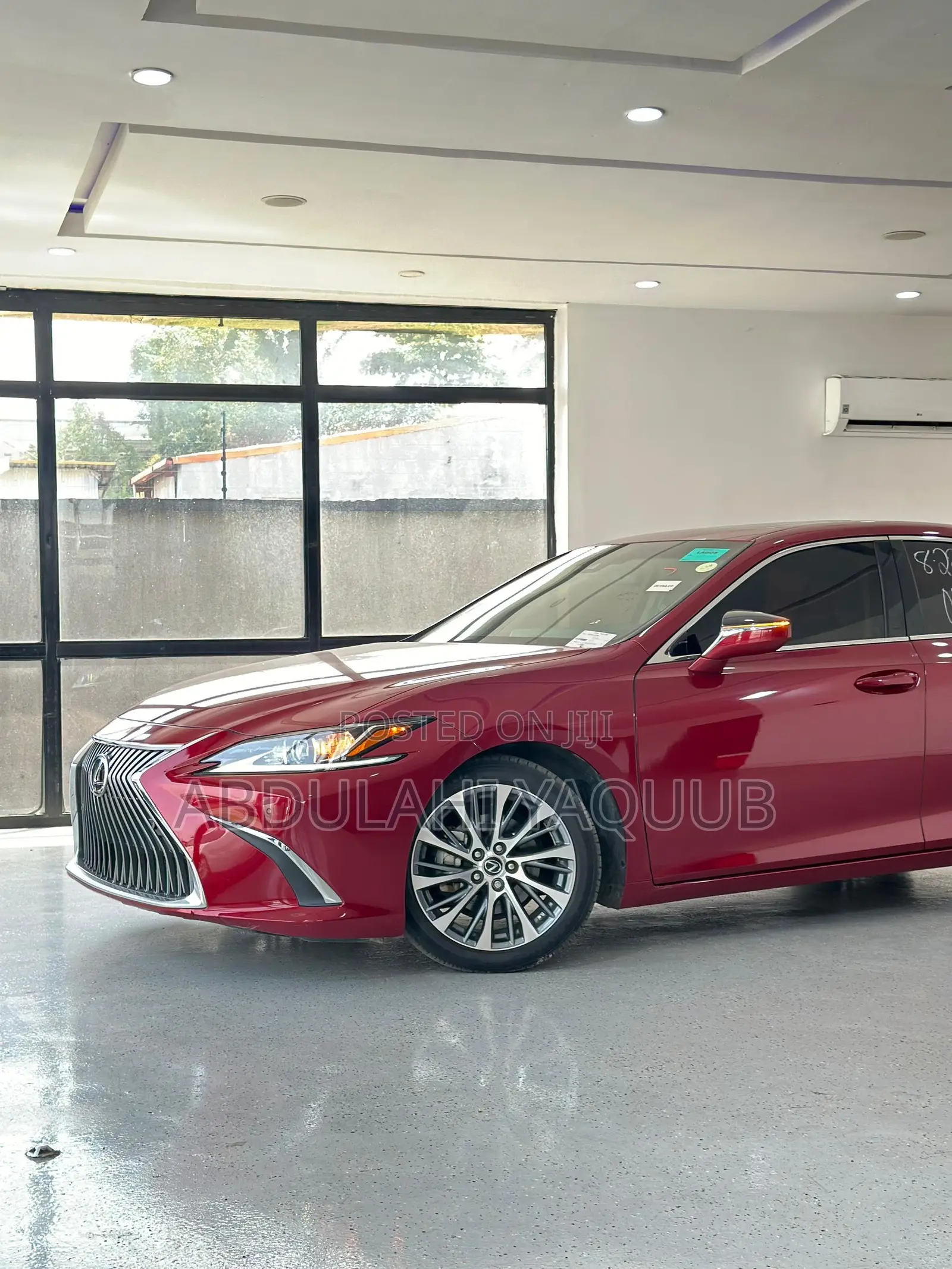 Lexus ES 2021 Red