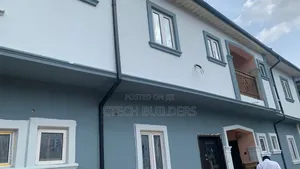 4bdrm Block of Flats in Benin City for rent