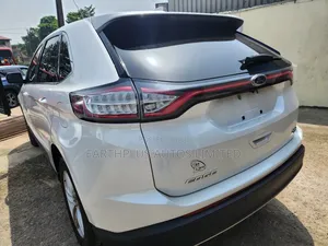 Photo - Ford Edge 2015 White