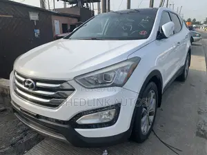 Hyundai Santa Fe 2014 White