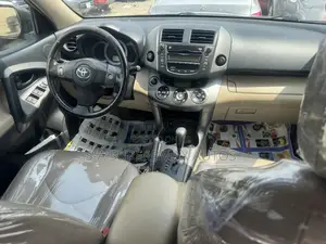 Toyota RAV4 3.5 Limited 4x4 2010 Brown