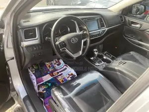 Toyota Highlander 2016 Gray