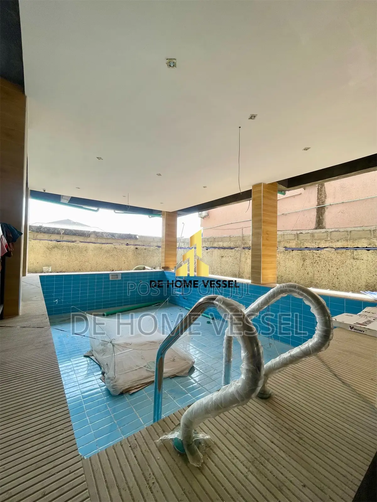 Uniquely Designed 2 Bed Luxury Apartment With Elevator