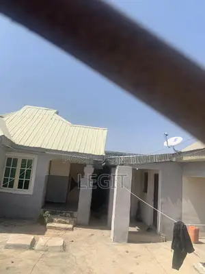 1bdrm Apartment in Minna for sale
