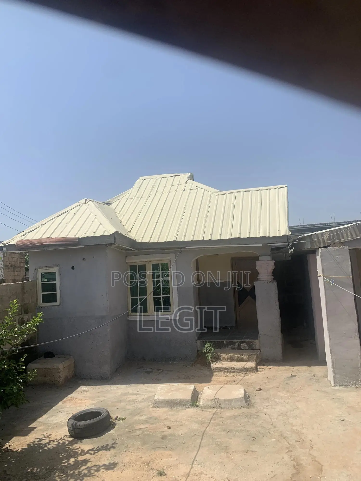 1bdrm Apartment in Minna for sale