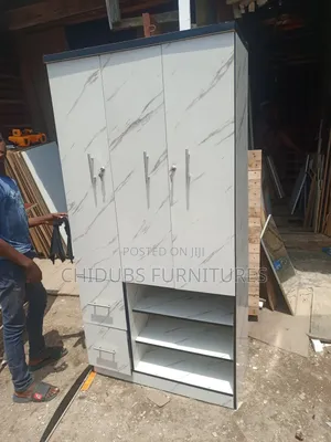 Quality 3doors Wardrobe With 2 Drawers