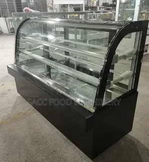 Curved Glass Cake Display Chiller (5ft)