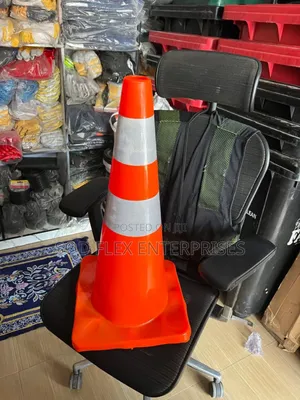 75cm Quality Rubber Safety Cone