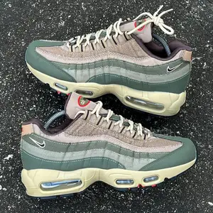 Nike 95 SE Olive Green  