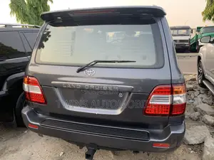 Toyota Land Cruiser 2007 Gray