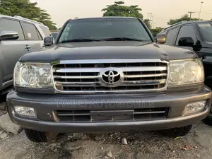 Toyota Land Cruiser 2007 Gray