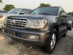 Toyota Land Cruiser 2007 Gray