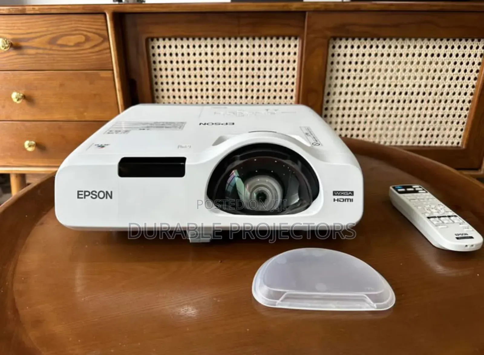 Short Throw Projector