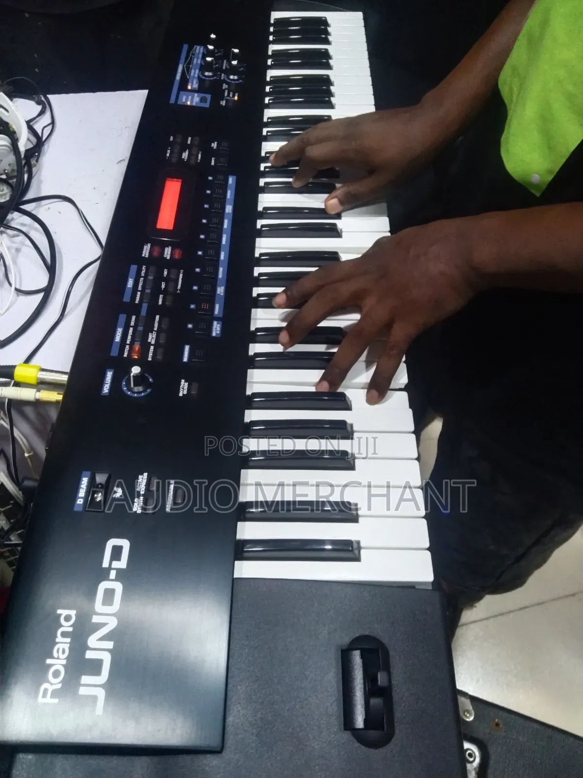 Roland JUNO-D