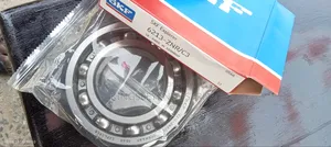 6213NR Bearing With Key Ring on It Body
