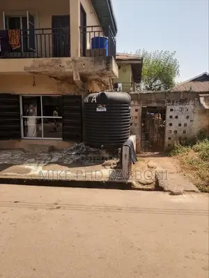 7bdrm Block of Flats in Uwani, Enugu for sale