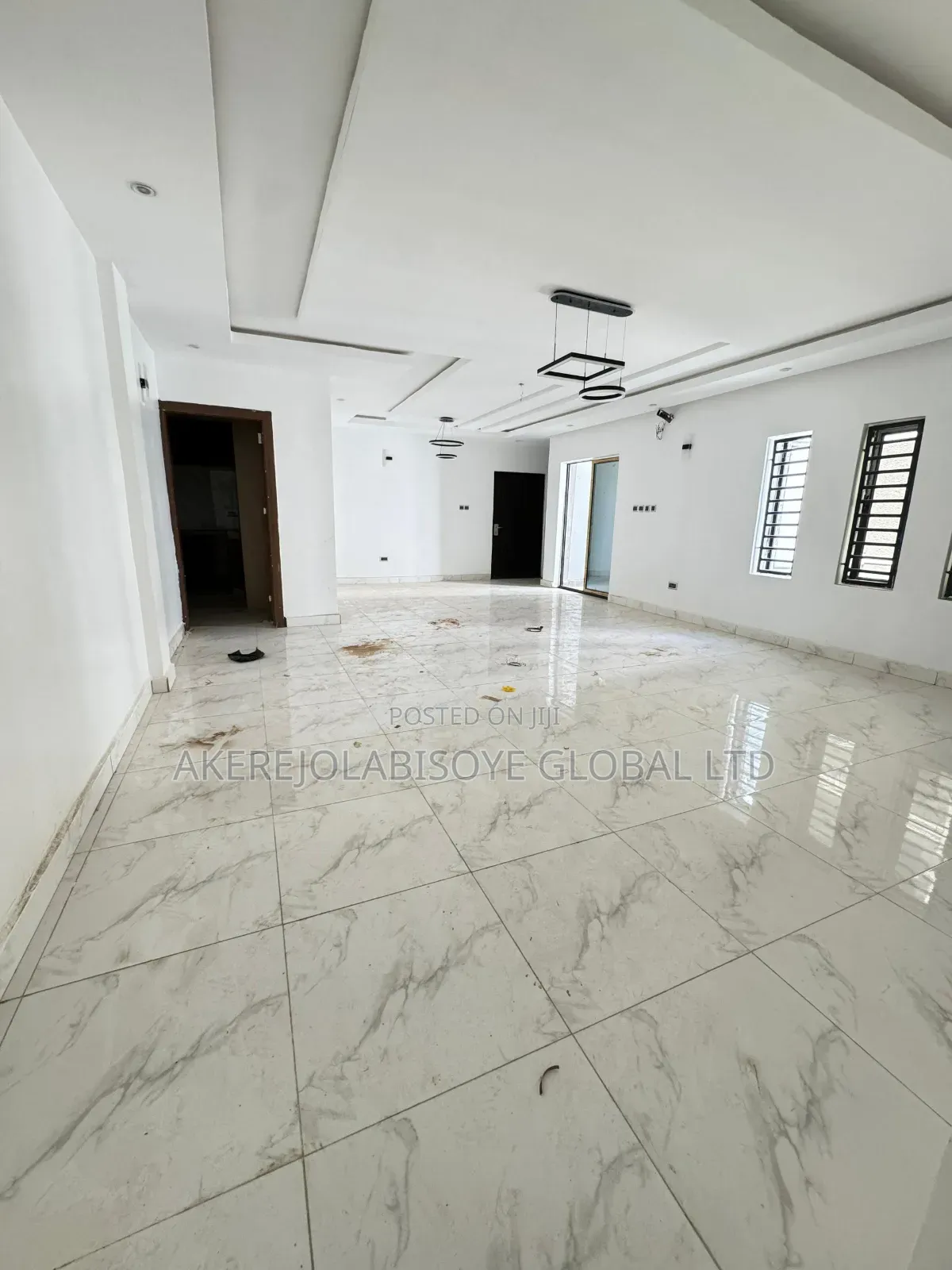 3bdrm Block of Flats in Mabushi for sale