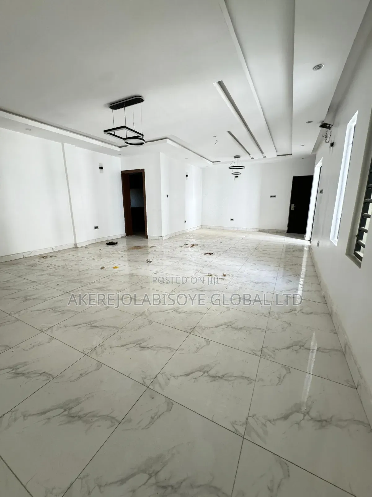 3bdrm Block of Flats in Mabushi for sale