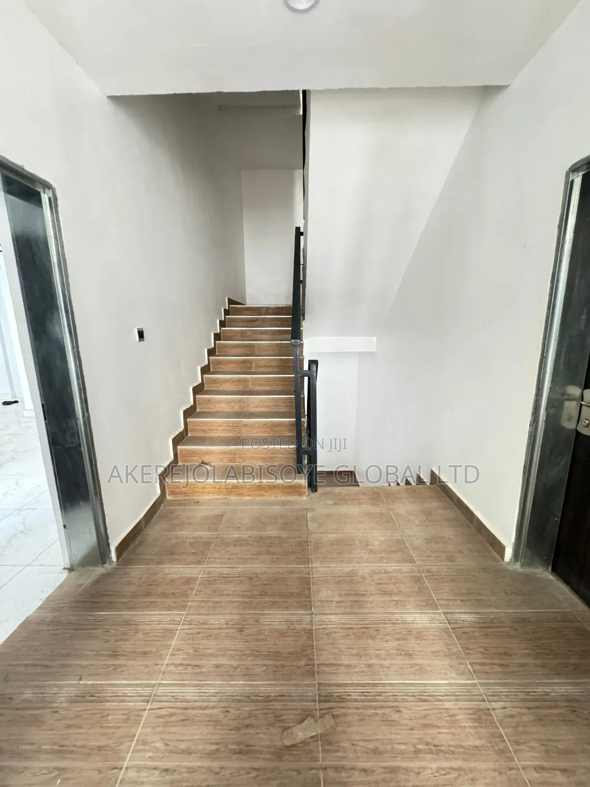 3bdrm Block of Flats in Mabushi for sale