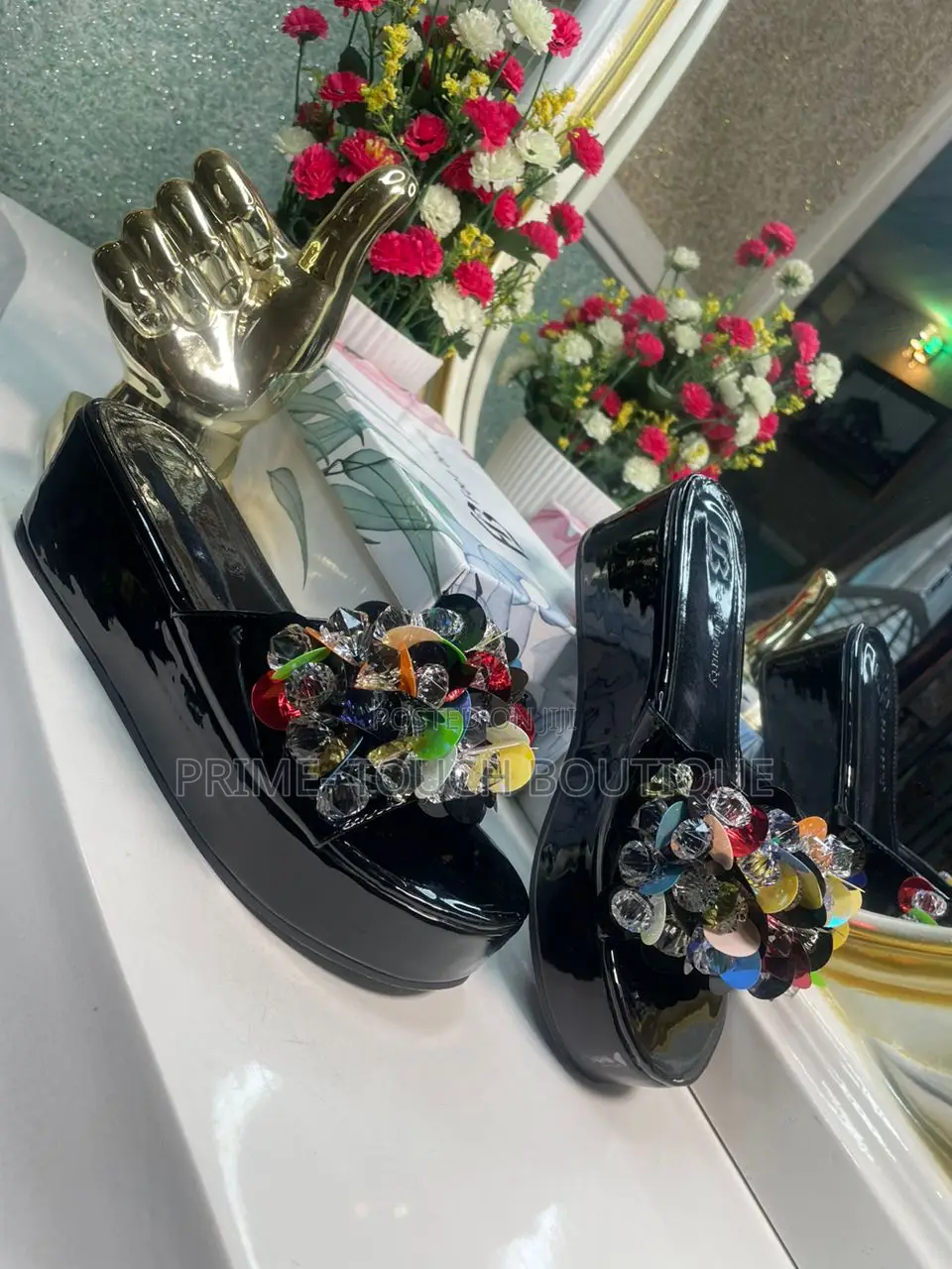 Quality Designer Wedge Slippers.