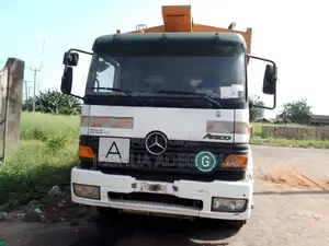 Mercedes Gabage Truck Compactor