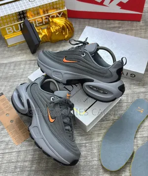 Photo - Nike Air-Max Portal Sneakers
