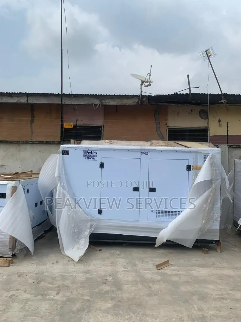 Robust Perkins 200kva Diesel Soundproof Generators