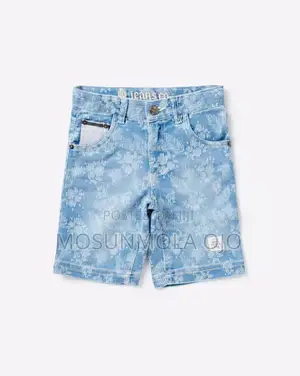 Photo - Floral Print Mid-Rise Shorts