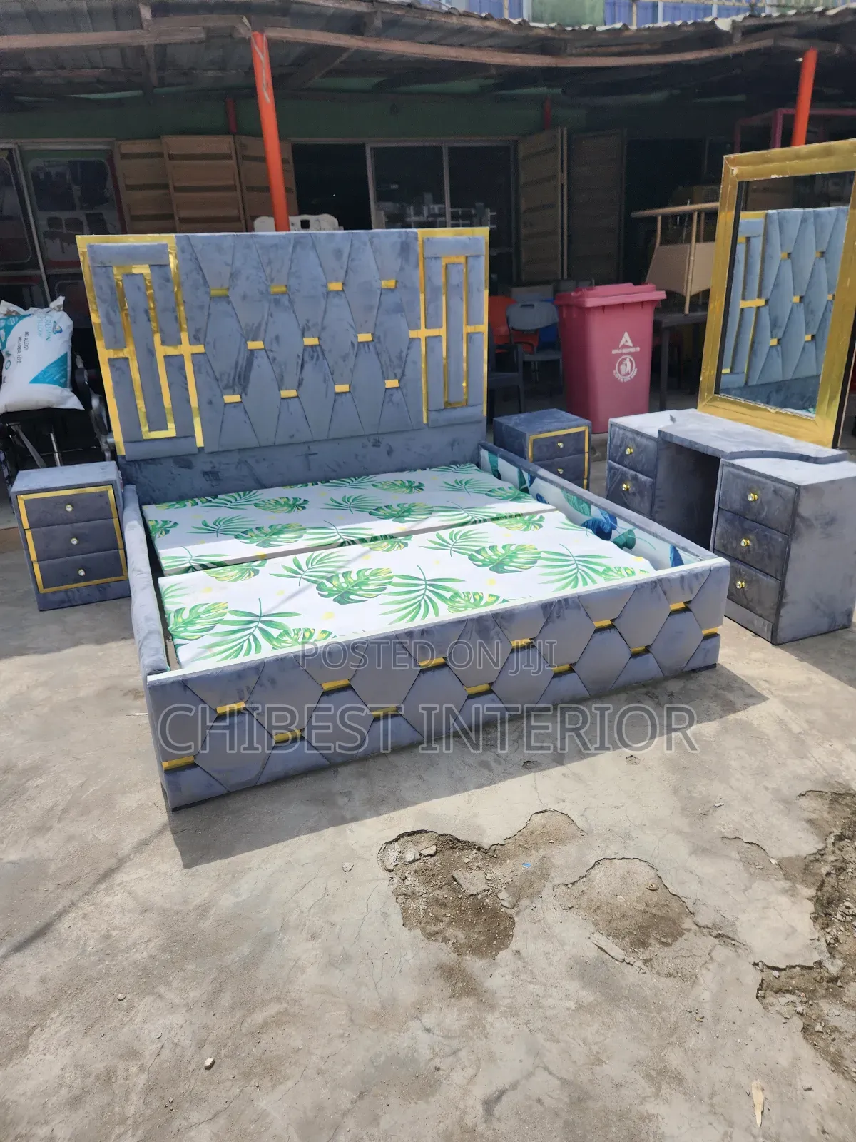 Grey 6by6 Set of Bed.