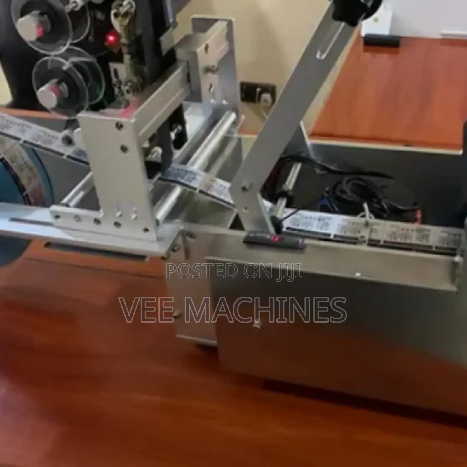 Round Bottle Rebelling Machine With Coding