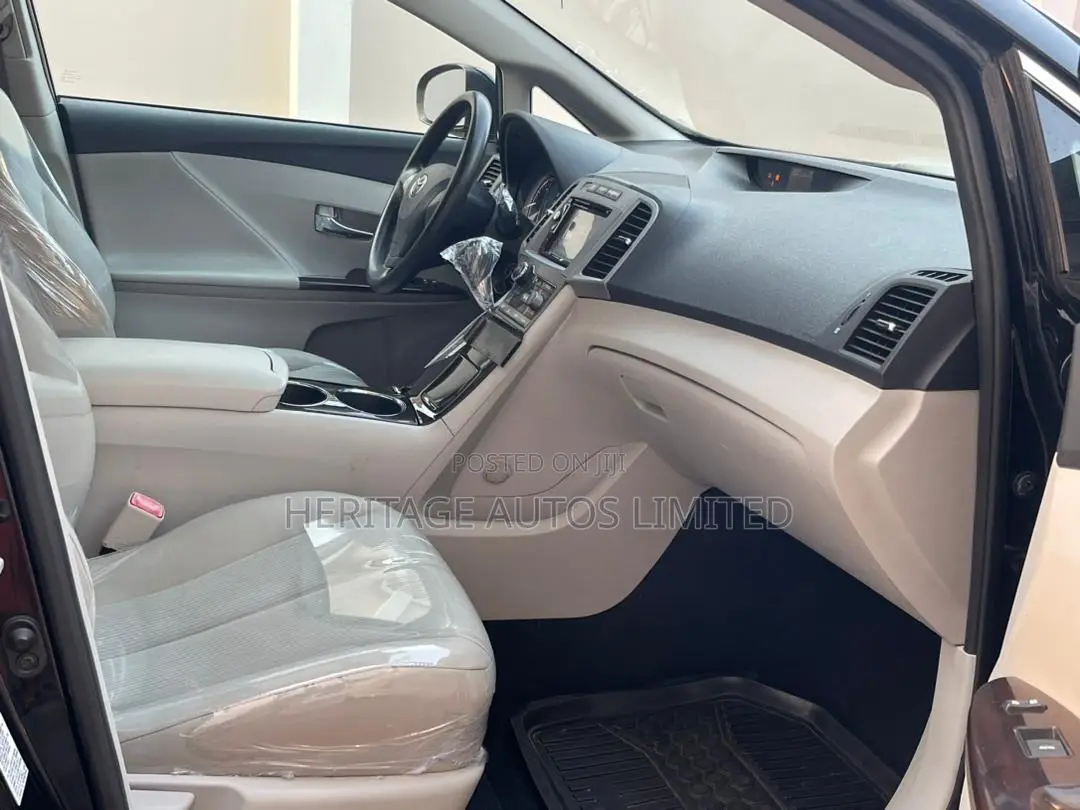 Toyota Venza 2010 Black