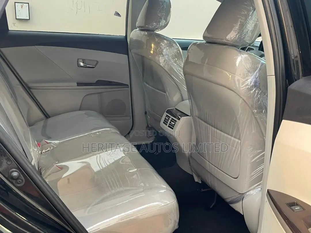 Toyota Venza 2010 Black