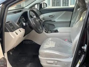 Toyota Venza 2010 Black