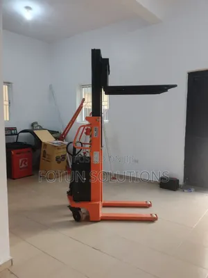 Semi Electric Stacker