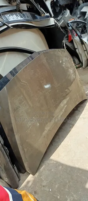Mercedes Benz B200 Bonnet.