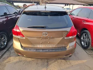 Toyota Venza V6 AWD 2010 Gold