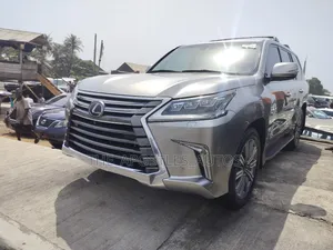 Lexus LX 570 AWD 2017 Silver