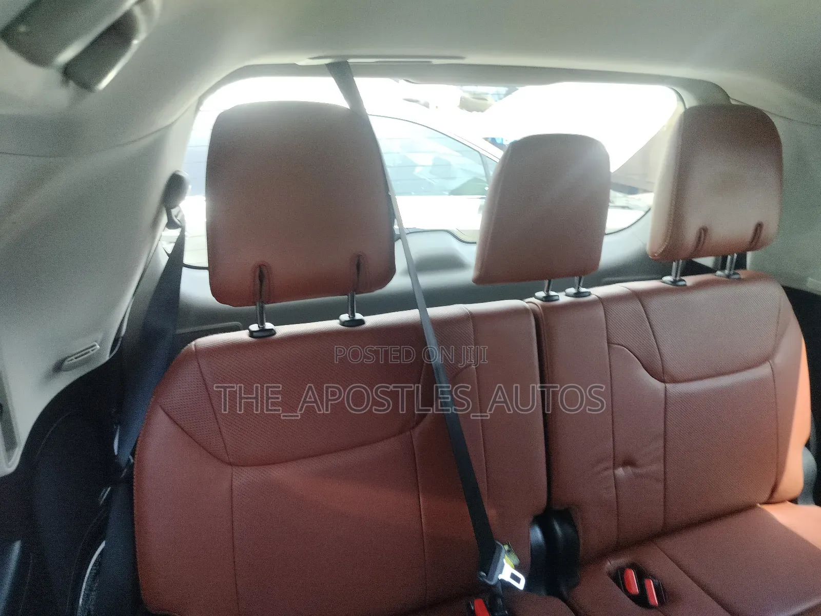 Lexus LX 570 (5 seats) AWD 2016 Silver