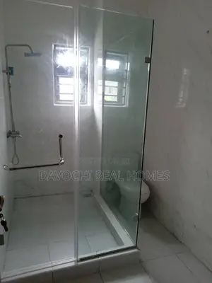 Furnished 3bdrm Apartment in Lakowe for rent